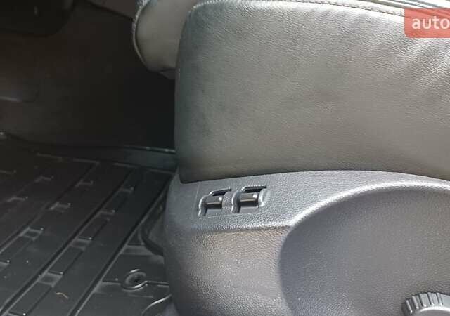 Черный Инфинити FX 30, объемом двигателя 3 л и пробегом 199 тыс. км за 16350 $, фото 91 на Automoto.ua