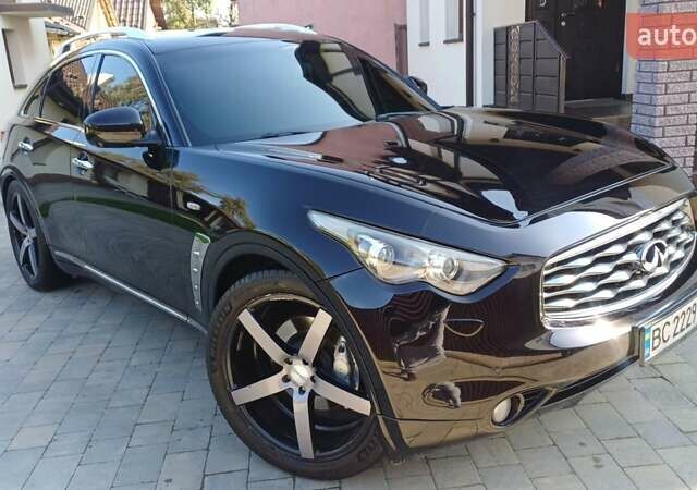 Черный Инфинити FX 30, объемом двигателя 3 л и пробегом 199 тыс. км за 16350 $, фото 2 на Automoto.ua