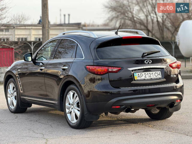Черный Инфинити FX 30, объемом двигателя 3 л и пробегом 137 тыс. км за 17999 $, фото 8 на Automoto.ua