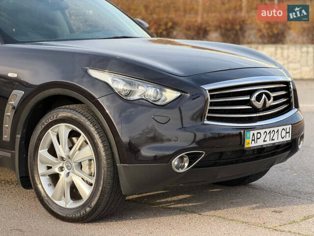Черный Инфинити FX 30, объемом двигателя 3 л и пробегом 137 тыс. км за 17999 $, фото 11 на Automoto.ua