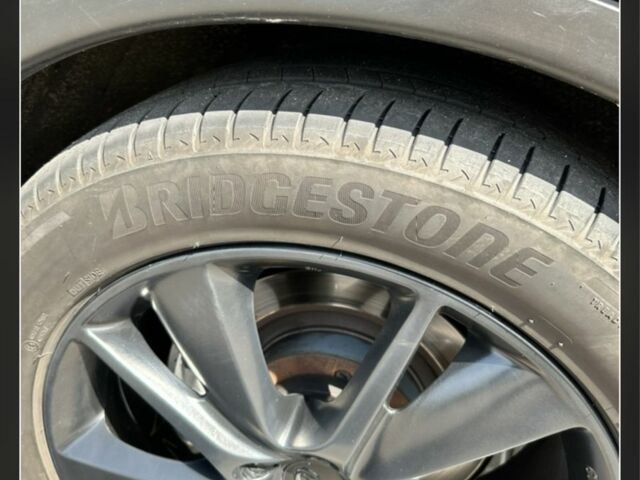 Черный Инфинити FX 30, объемом двигателя 3 л и пробегом 180 тыс. км за 15500 $, фото 4 на Automoto.ua