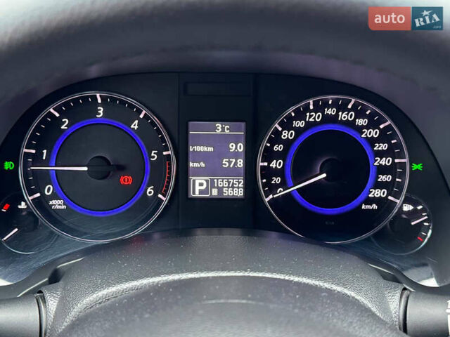 Чорний Інфініті FX 30, об'ємом двигуна 3 л та пробігом 167 тис. км за 16500 $, фото 11 на Automoto.ua