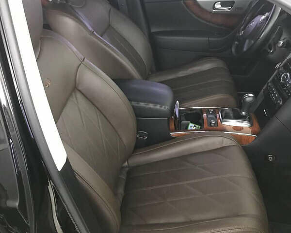 Чорний Інфініті FX 30, об'ємом двигуна 3 л та пробігом 167 тис. км за 16500 $, фото 13 на Automoto.ua