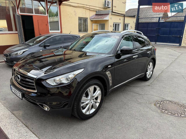 Чорний Інфініті FX 30, об'ємом двигуна 3 л та пробігом 167 тис. км за 16500 $, фото 6 на Automoto.ua