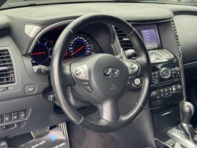 Чорний Інфініті FX 30, об'ємом двигуна 3 л та пробігом 103 тис. км за 18900 $, фото 20 на Automoto.ua