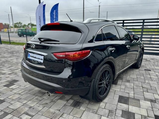 Чорний Інфініті FX 30, об'ємом двигуна 3 л та пробігом 103 тис. км за 18900 $, фото 13 на Automoto.ua