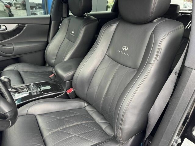 Чорний Інфініті FX 30, об'ємом двигуна 3 л та пробігом 103 тис. км за 18900 $, фото 18 на Automoto.ua