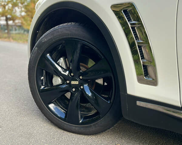 Инфинити FX 30, объемом двигателя 3 л и пробегом 230 тыс. км за 14500 $, фото 30 на Automoto.ua