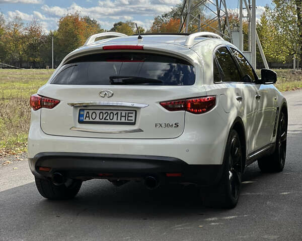 Инфинити FX 30, объемом двигателя 3 л и пробегом 230 тыс. км за 14500 $, фото 5 на Automoto.ua