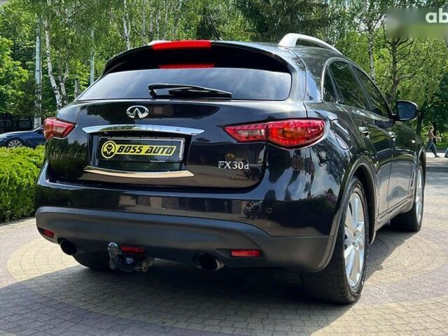 Инфинити FX 30, объемом двигателя 3 л и пробегом 196 тыс. км за 20700 $, фото 6 на Automoto.ua