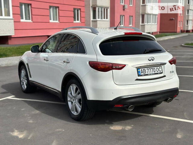 Інфініті FX 30, об'ємом двигуна 3 л та пробігом 178 тис. км за 19200 $, фото 5 на Automoto.ua