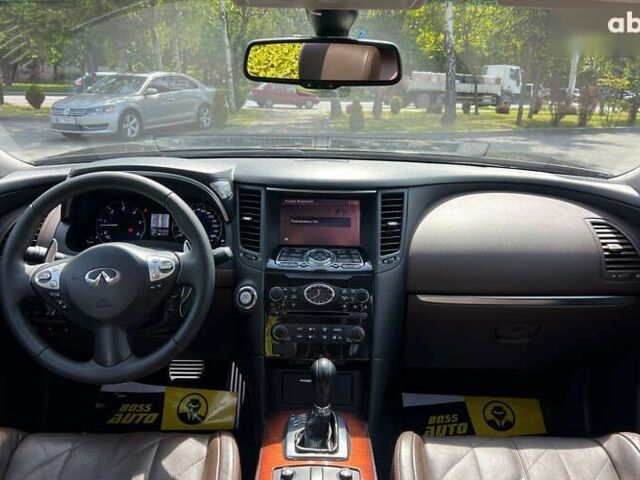 Инфинити FX 30, объемом двигателя 3 л и пробегом 196 тыс. км за 20700 $, фото 11 на Automoto.ua