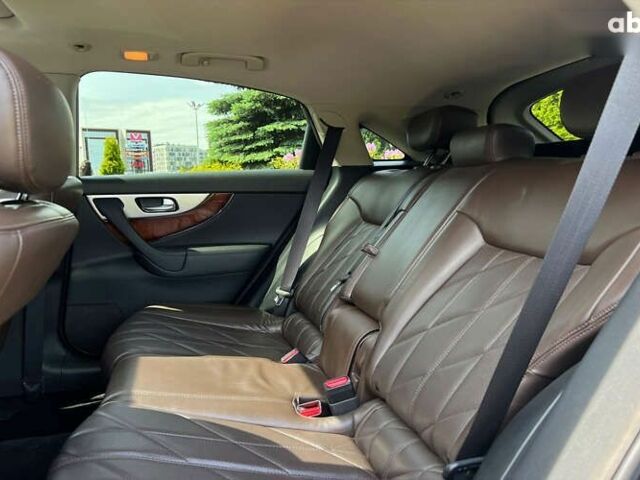 Инфинити FX 30, объемом двигателя 3 л и пробегом 196 тыс. км за 20700 $, фото 14 на Automoto.ua