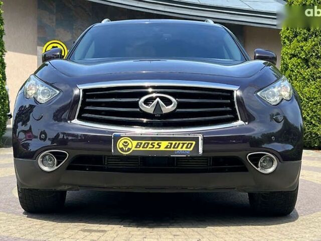 Инфинити FX 30, объемом двигателя 3 л и пробегом 196 тыс. км за 20700 $, фото 1 на Automoto.ua