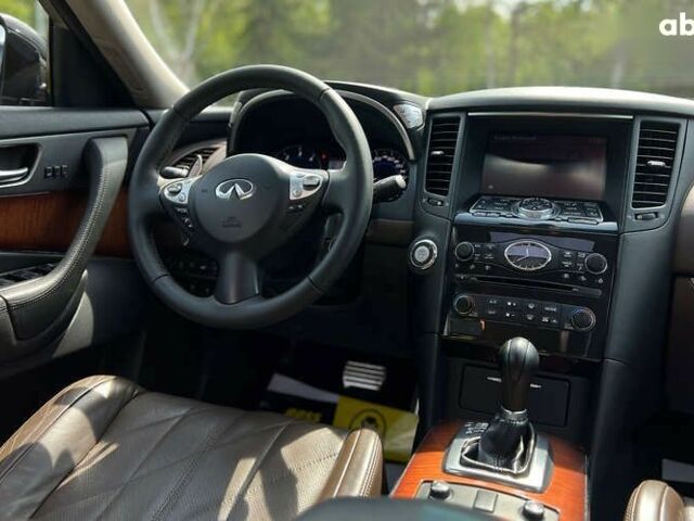 Инфинити FX 30, объемом двигателя 3 л и пробегом 196 тыс. км за 20700 $, фото 12 на Automoto.ua