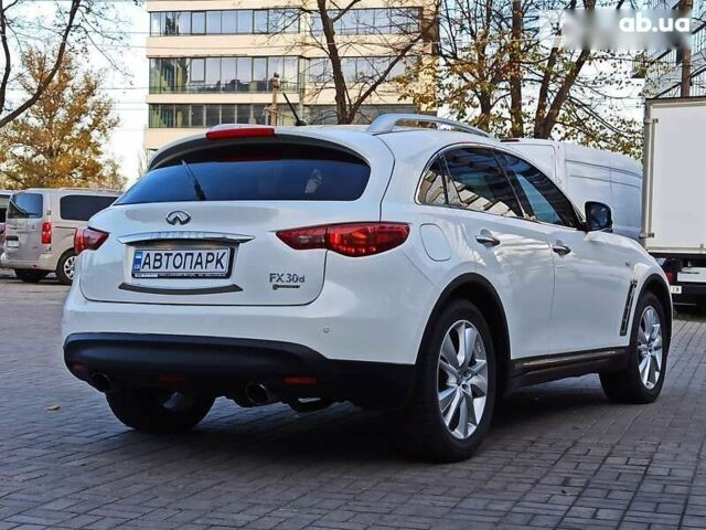 Інфініті FX 30, об'ємом двигуна 3 л та пробігом 222 тис. км за 17900 $, фото 5 на Automoto.ua