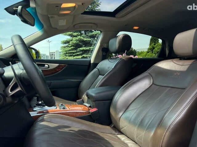 Инфинити FX 30, объемом двигателя 3 л и пробегом 196 тыс. км за 20700 $, фото 15 на Automoto.ua