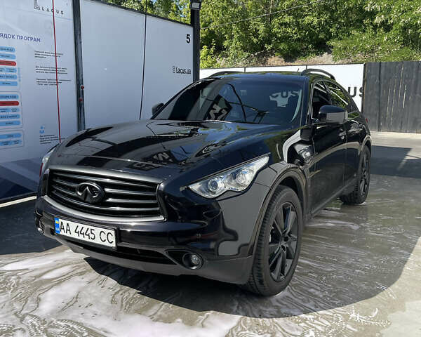 Інфініті FX 30, об'ємом двигуна 3 л та пробігом 160 тис. км за 23900 $, фото 3 на Automoto.ua