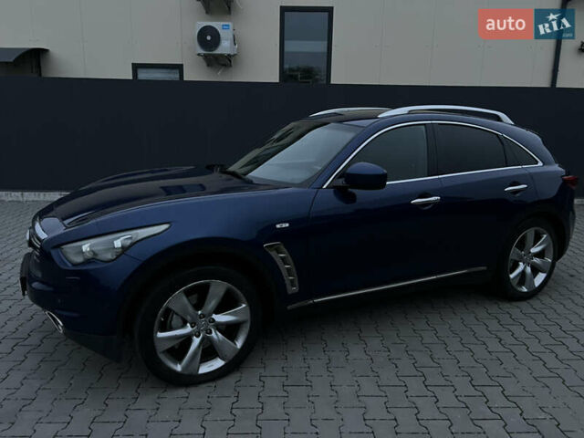 Синий Инфинити FX 30, объемом двигателя 3 л и пробегом 195 тыс. км за 15000 $, фото 3 на Automoto.ua