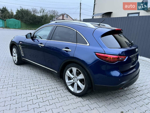 Синий Инфинити FX 30, объемом двигателя 3 л и пробегом 195 тыс. км за 15000 $, фото 2 на Automoto.ua