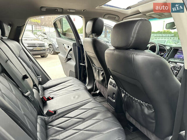 Синий Инфинити FX 30, объемом двигателя 3 л и пробегом 172 тыс. км за 17900 $, фото 19 на Automoto.ua