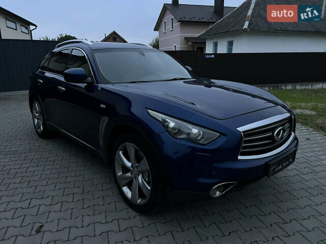 Синий Инфинити FX 30, объемом двигателя 3 л и пробегом 195 тыс. км за 15000 $, фото 16 на Automoto.ua