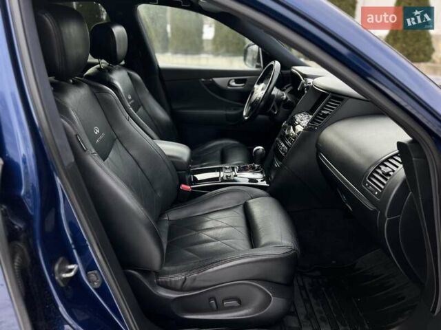 Синий Инфинити FX 30, объемом двигателя 3 л и пробегом 195 тыс. км за 15000 $, фото 35 на Automoto.ua
