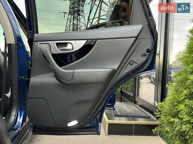 Синий Инфинити FX 30, объемом двигателя 3 л и пробегом 172 тыс. км за 17900 $, фото 23 на Automoto.ua