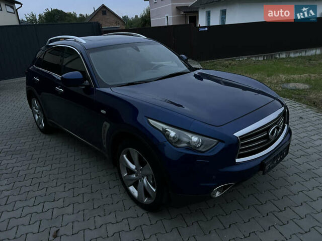 Синий Инфинити FX 30, объемом двигателя 3 л и пробегом 195 тыс. км за 15000 $, фото 17 на Automoto.ua