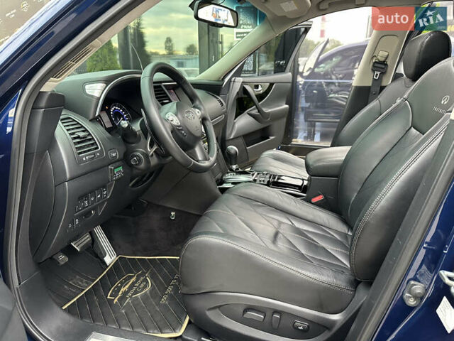 Синий Инфинити FX 30, объемом двигателя 3 л и пробегом 172 тыс. км за 17900 $, фото 14 на Automoto.ua