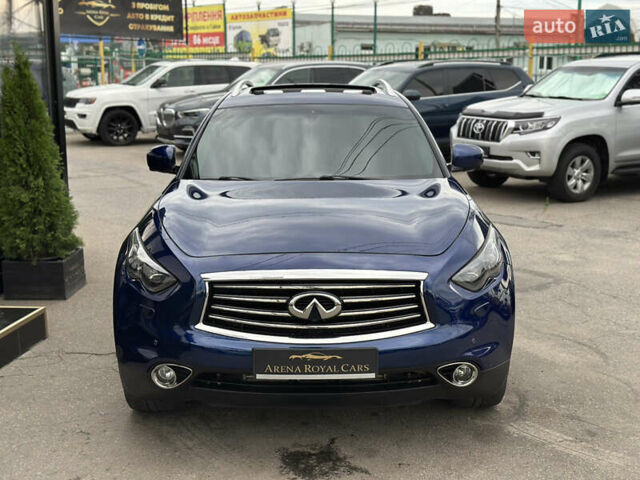Синий Инфинити FX 30, объемом двигателя 3 л и пробегом 172 тыс. км за 17900 $, фото 7 на Automoto.ua
