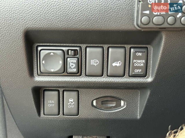 Синий Инфинити FX 30, объемом двигателя 3 л и пробегом 172 тыс. км за 17900 $, фото 36 на Automoto.ua