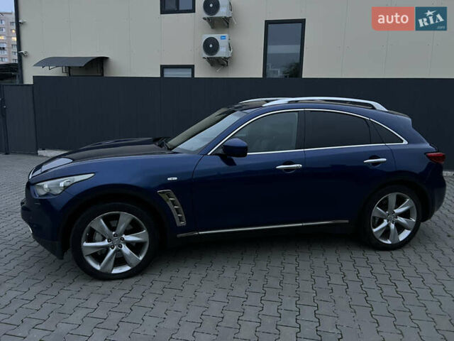 Синий Инфинити FX 30, объемом двигателя 3 л и пробегом 195 тыс. км за 15000 $, фото 10 на Automoto.ua