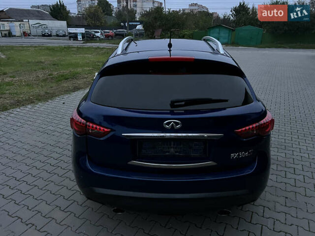 Синий Инфинити FX 30, объемом двигателя 3 л и пробегом 195 тыс. км за 15000 $, фото 27 на Automoto.ua