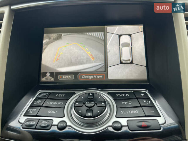 Белый Инфинити FX 35, объемом двигателя 3.5 л и пробегом 270 тыс. км за 12700 $, фото 46 на Automoto.ua