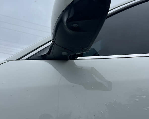 Белый Инфинити FX 35, объемом двигателя 3.5 л и пробегом 270 тыс. км за 12700 $, фото 20 на Automoto.ua