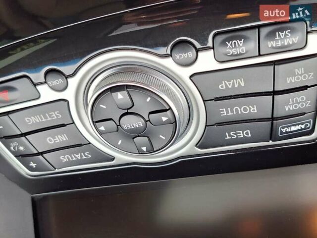 Белый Инфинити FX 35, объемом двигателя 3.5 л и пробегом 180 тыс. км за 14400 $, фото 46 на Automoto.ua