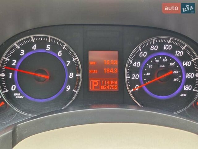 Белый Инфинити FX 35, объемом двигателя 3.5 л и пробегом 180 тыс. км за 14400 $, фото 47 на Automoto.ua