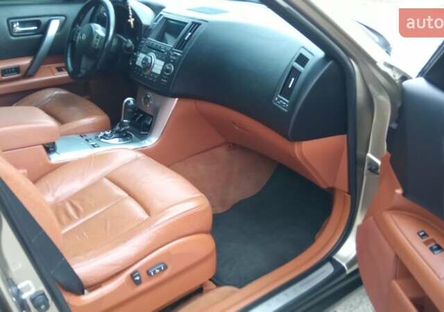 Бежевий Інфініті FX 35, об'ємом двигуна 3.5 л та пробігом 258 тис. км за 6850 $, фото 29 на Automoto.ua