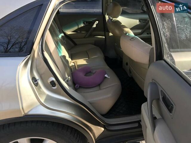 Бежевый Инфинити FX 35, объемом двигателя 3.5 л и пробегом 190 тыс. км за 7500 $, фото 6 на Automoto.ua