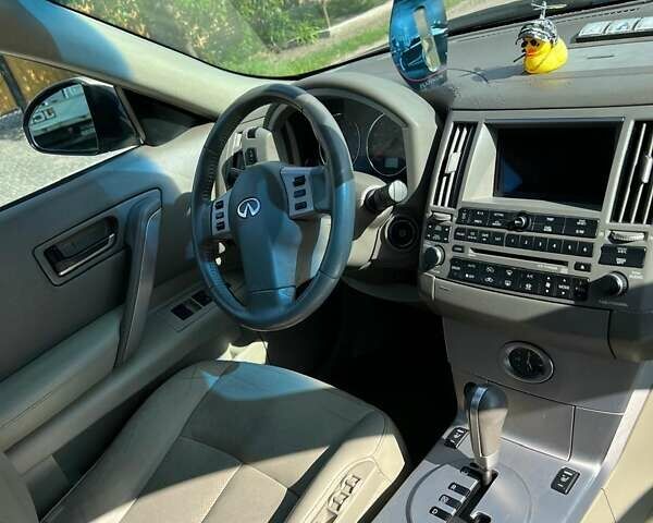 Бежевый Инфинити FX 35, объемом двигателя 3.5 л и пробегом 100 тыс. км за 9000 $, фото 10 на Automoto.ua