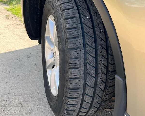 Бежевый Инфинити FX 35, объемом двигателя 3.5 л и пробегом 100 тыс. км за 9000 $, фото 19 на Automoto.ua