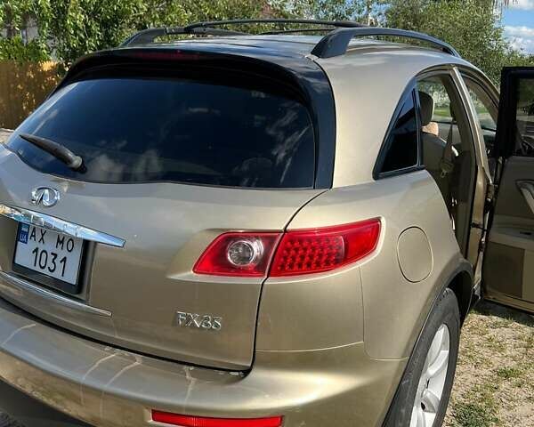 Бежевый Инфинити FX 35, объемом двигателя 3.5 л и пробегом 100 тыс. км за 9000 $, фото 9 на Automoto.ua