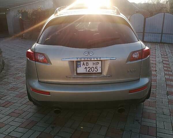 Бежевый Инфинити FX 35, объемом двигателя 3.5 л и пробегом 160 тыс. км за 10500 $, фото 2 на Automoto.ua