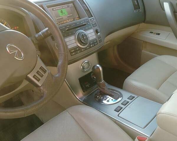 Бежевый Инфинити FX 35, объемом двигателя 3.5 л и пробегом 160 тыс. км за 10500 $, фото 6 на Automoto.ua