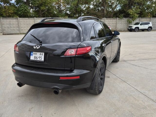Черный Инфинити FX 35, объемом двигателя 3.5 л и пробегом 165 тыс. км за 5900 $, фото 1 на Automoto.ua