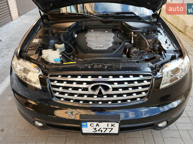 Черный Инфинити FX 35, объемом двигателя 3.5 л и пробегом 191 тыс. км за 12800 $, фото 4 на Automoto.ua