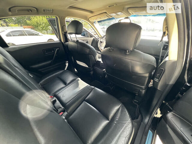 Черный Инфинити FX 35, объемом двигателя 3.5 л и пробегом 191 тыс. км за 12800 $, фото 14 на Automoto.ua