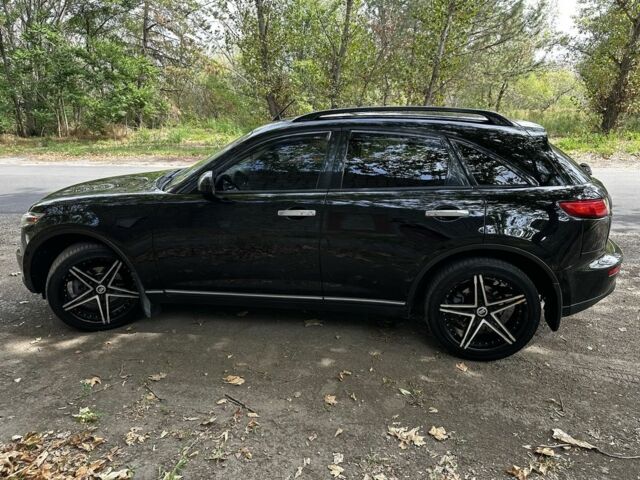 Черный Инфинити FX 35, объемом двигателя 3.5 л и пробегом 209 тыс. км за 8700 $, фото 7 на Automoto.ua