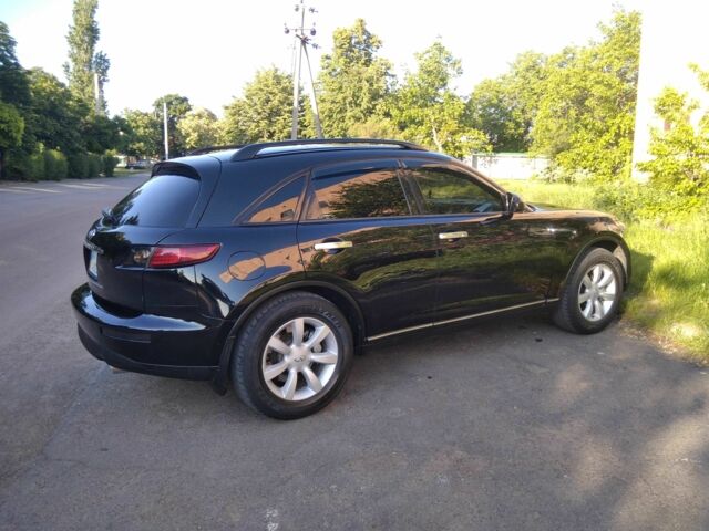 Черный Инфинити FX 35, объемом двигателя 3.5 л и пробегом 320 тыс. км за 8500 $, фото 19 на Automoto.ua